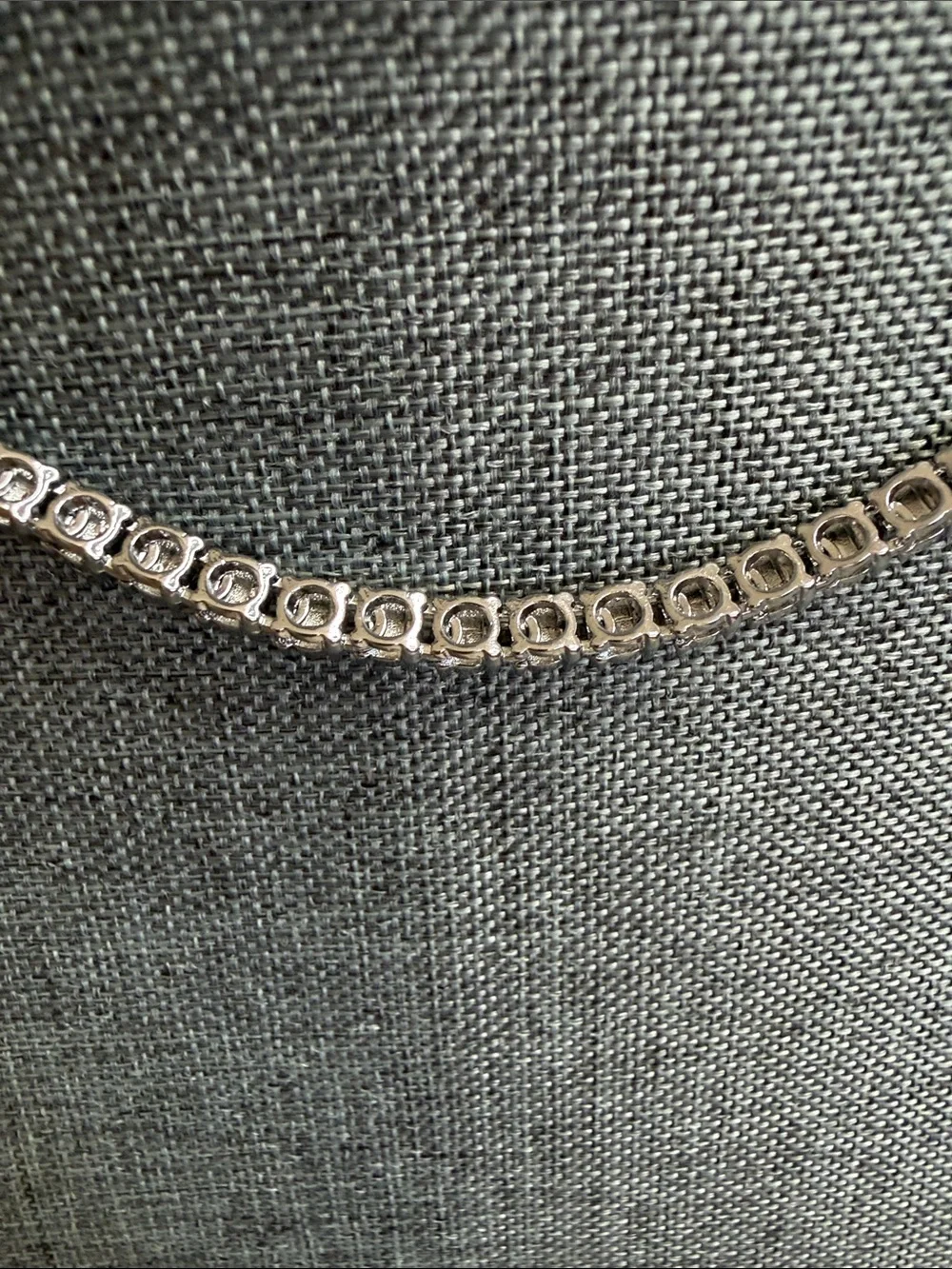 NWT Classic Silver-Tone Crystal Tennis Necklace 4mm / 18 inch - Picture 5 of 8